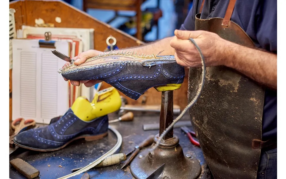 Refurbishment Service - Women's Refurbishment