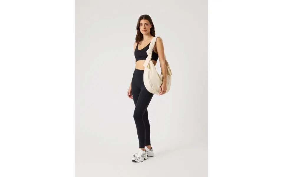 Studio Knot Shoulder Bag 18l