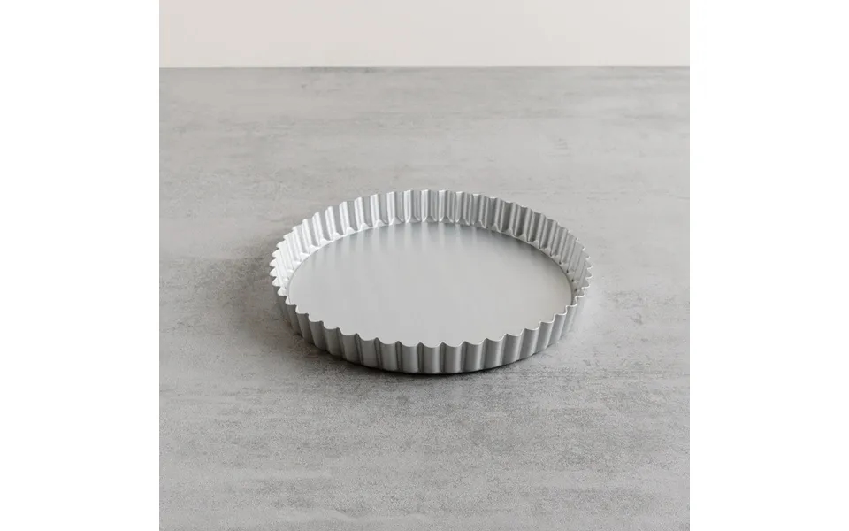 Silver Anodised Aluminium Fluted Flan Tin By Mermaid Size 7 Inches