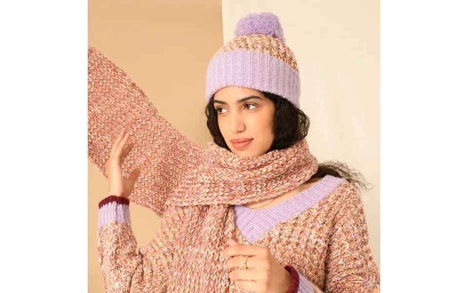 Lolly Beanie Bobble Hat - Lilac