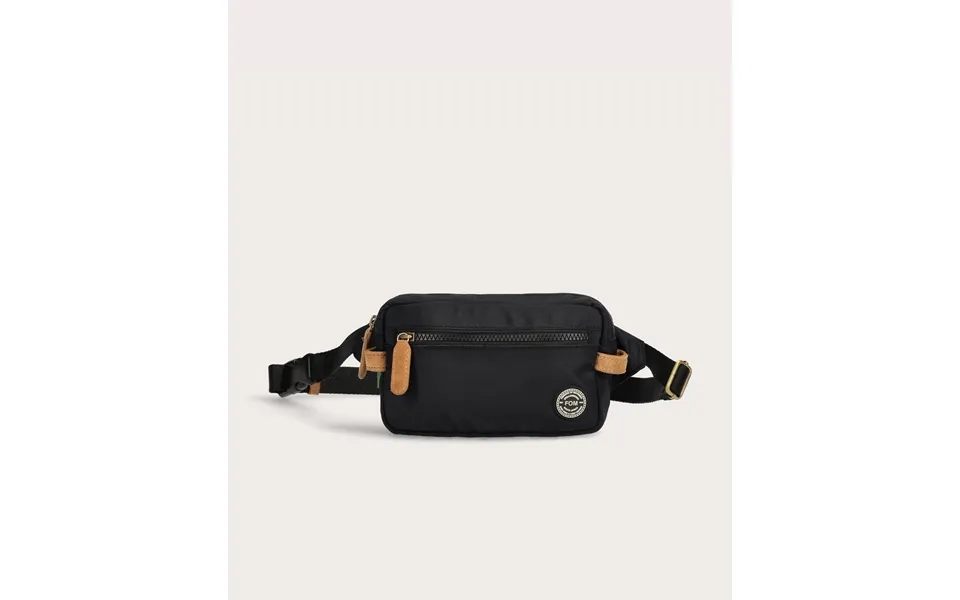 Recycled Rover Crossbody Black