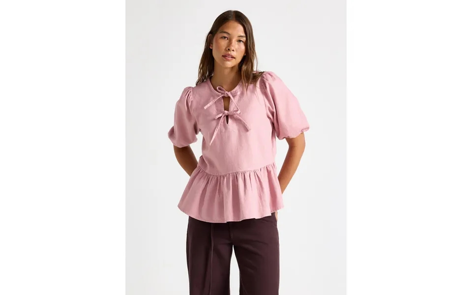 Short-sleeved Blouse