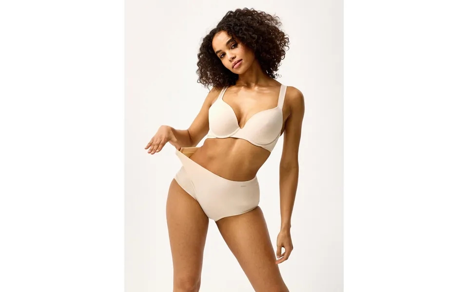 The Freedom High Waist Briefs Closely