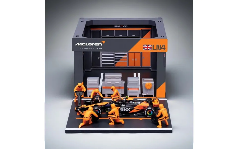 Bburago F1 Mclaren Lando Norris 1 43 Scale Pit Pass Diorama