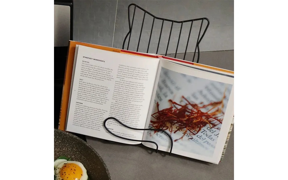 Cat-themed Book Stand