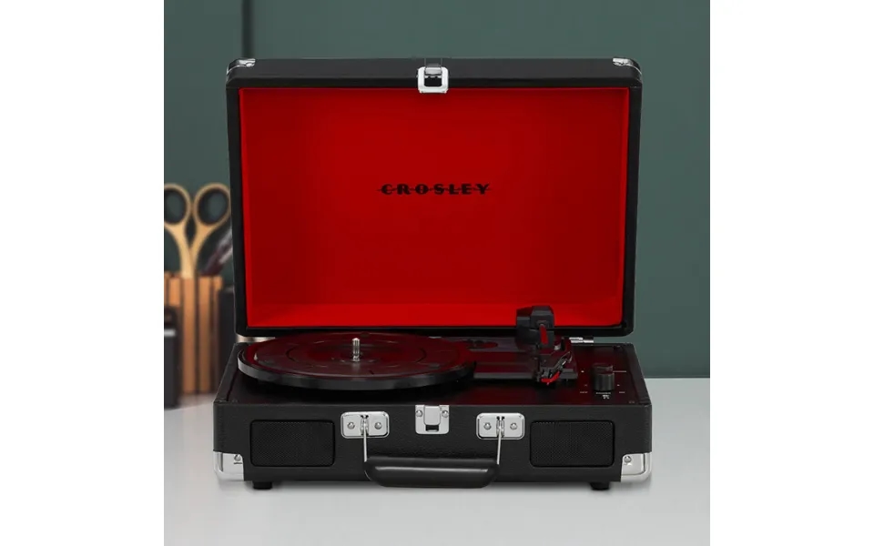 Crosley Cruiser Deluxe Plus Bluetooth Turntable Black