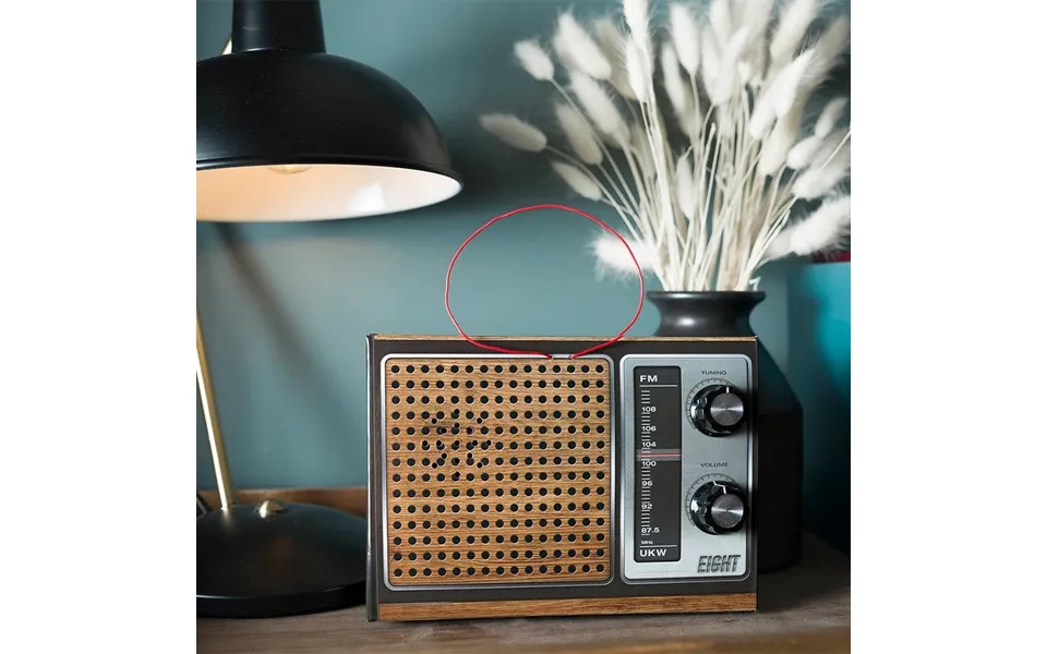 Eight Build Your Own Retro Radio