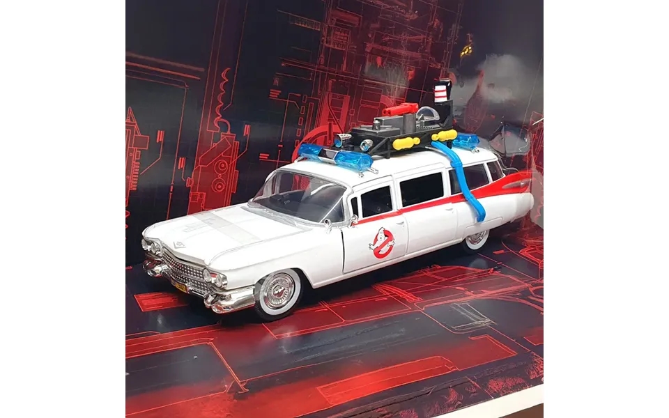 Ghostbusters Ecto-1 1 24 Scale Vehicle Model