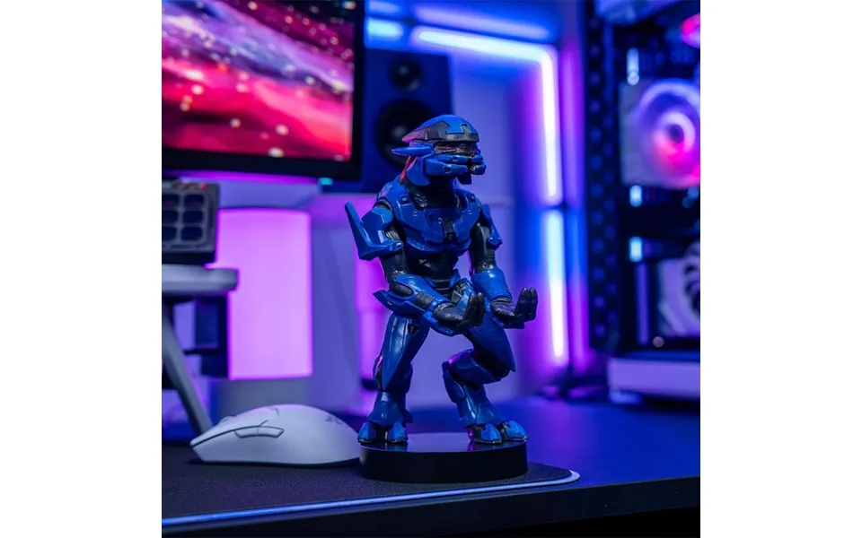 Halo Covenant Elite Cable Guy
