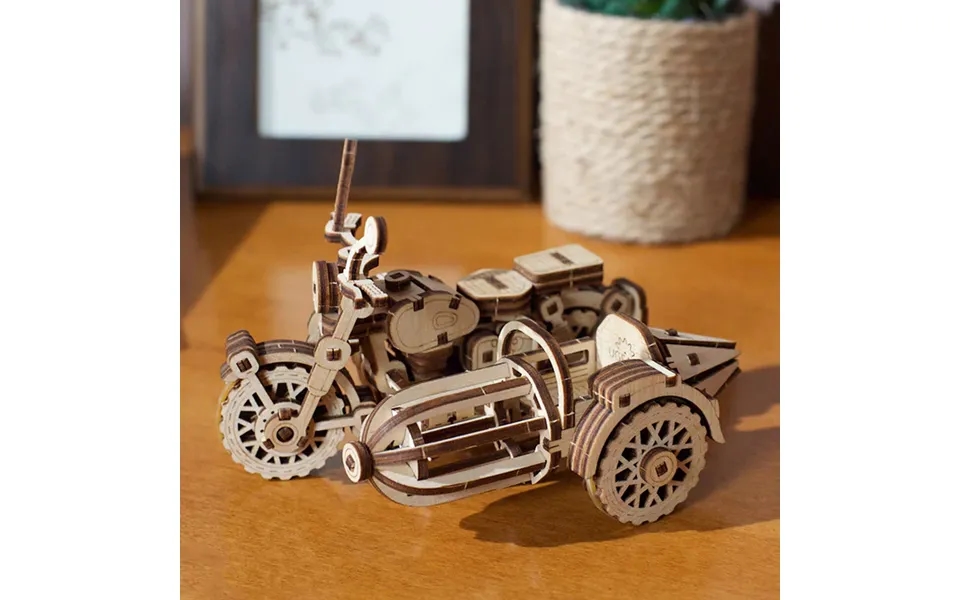 Harry Potter Hagrid's Motorbike Wooden Construction Kit