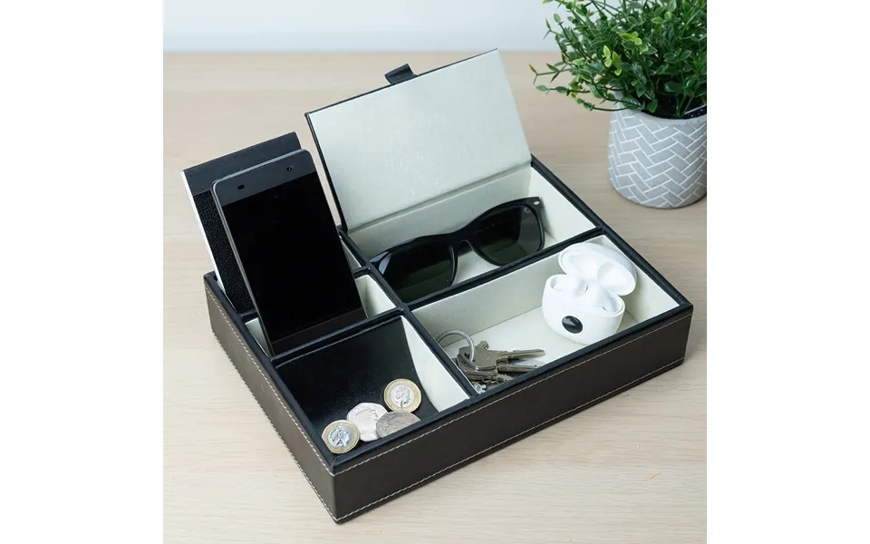 Ingenious Valet Tray