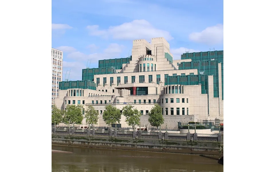 James Bond Themed Walking Tour Of London For Two