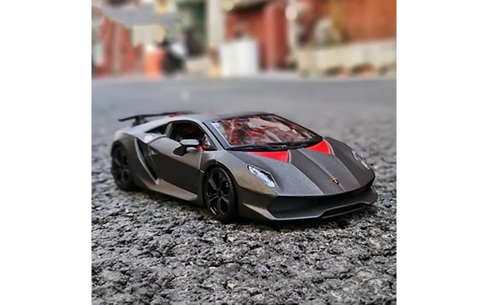 Lamborghini Sesto Elemento Diecast Car 1 24 Scale By Bburago