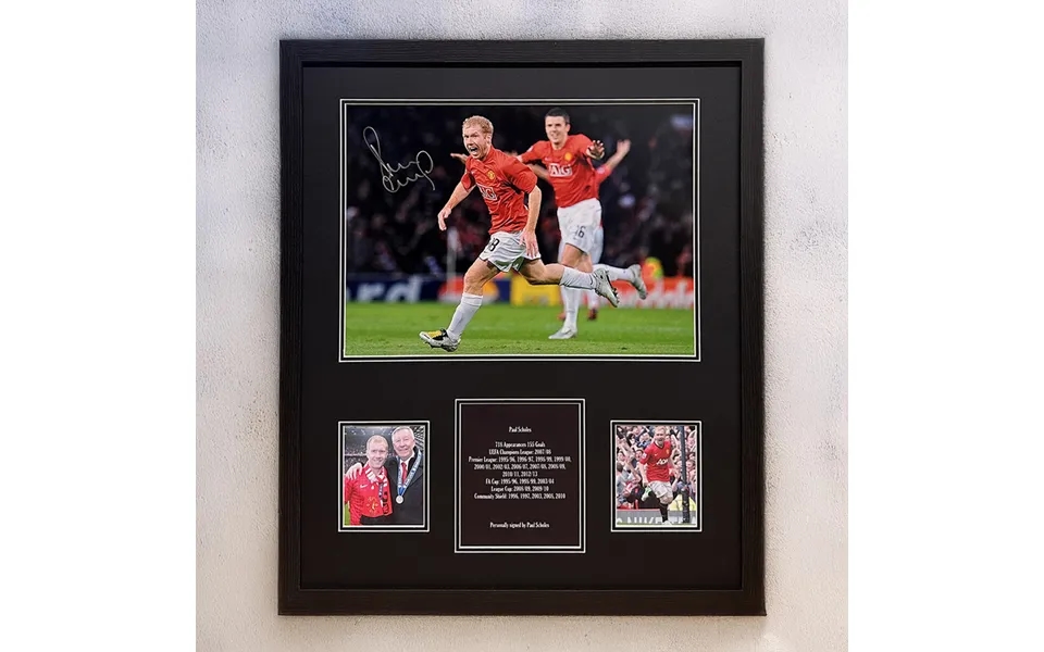 Paul Scholes Signed Manchester United Photo - Framed