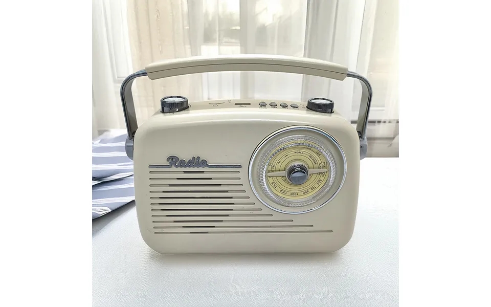 Red5 Retro Radio