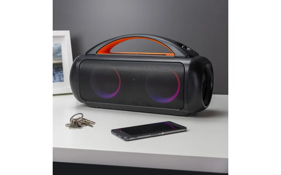 Red5 Wireless Hurricane Speaker