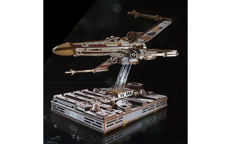 Star Wars Luke Skywalker X-wing Wooden Construction Kit