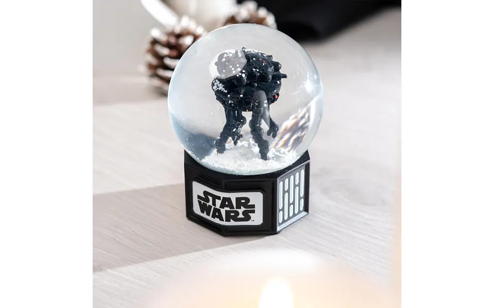 Star Wars Snow Globe
