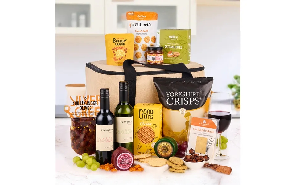 The Cheese Connoisseur Gift Hamper