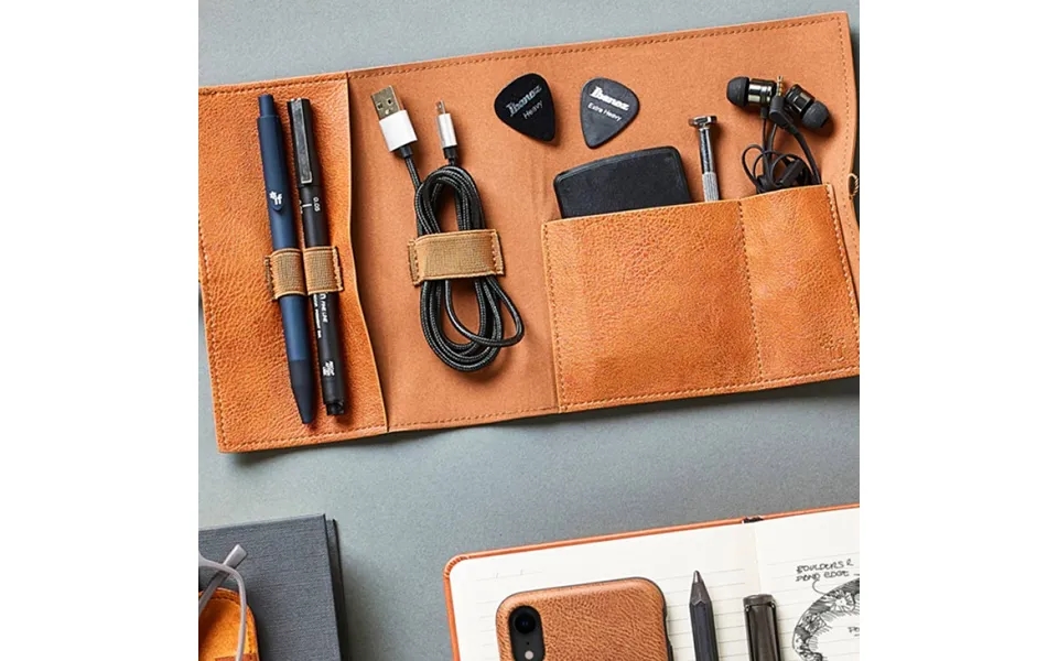 Travel Tech Tidy - Tan