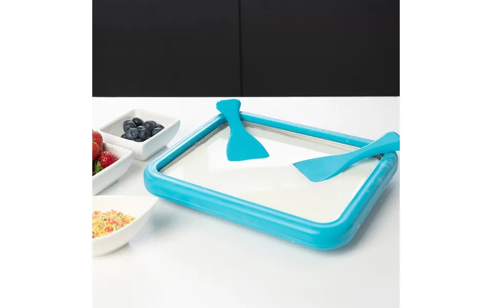 Treat Factory Mini Rolled Ice Cream Maker