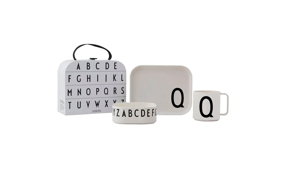 Design Letters Design Letters Children's Dinnerware Set Q