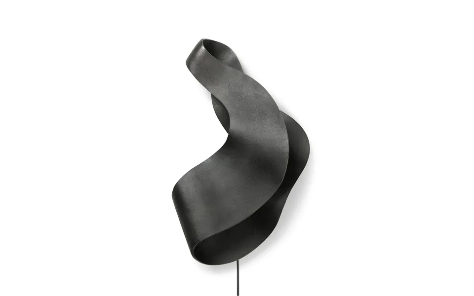 Ferm Living Oyster Wall Lamp Black