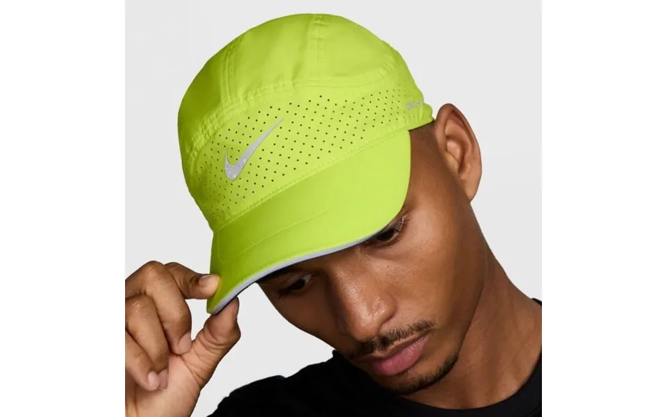 Nike Dri-fit Advanced Fly Reflective Aerobill Cap M L Yellow Women