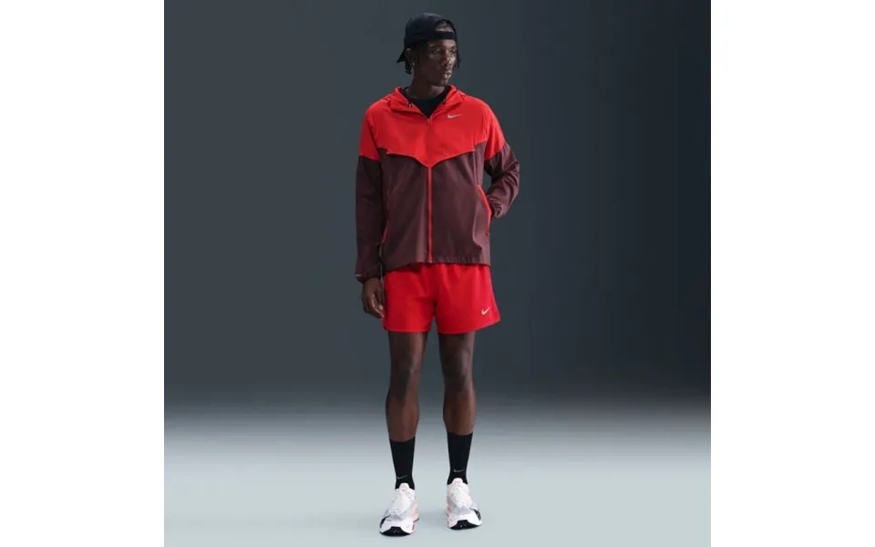 Nike Impossibly Light Windrunner Jacket Xl Men's Red - Perfect For Running And Outdoor Activities
