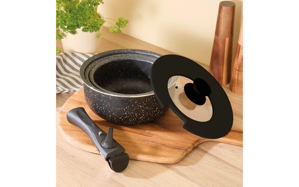 Set Of 3 Nesto Space Saving Pans