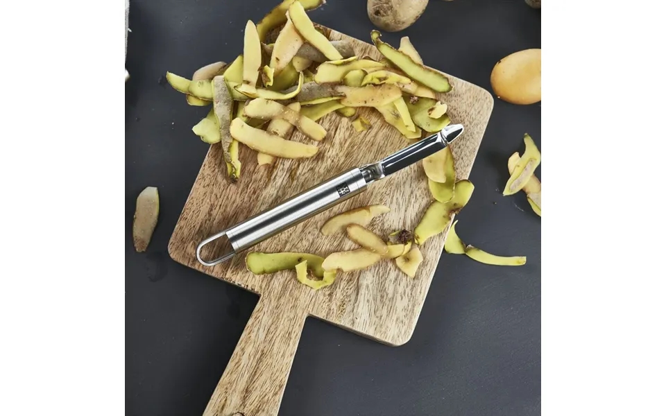 Zwilling Pro 18 10 Stainless Steel Swivel Peeler 37160-036-0