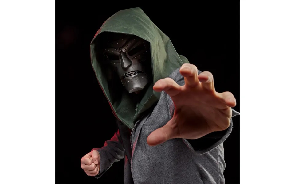 Marvel Legends Fantastic Four Dr Doom Premium Mask